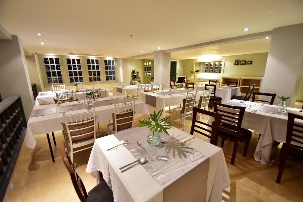 Almont City Hotel Butuan City Buitenkant foto