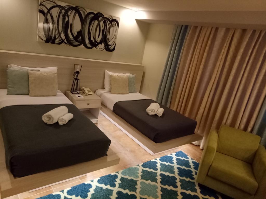 Almont City Hotel Butuan City Buitenkant foto
