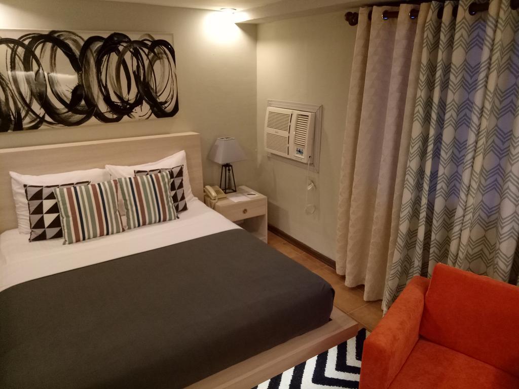 Almont City Hotel Butuan City Buitenkant foto