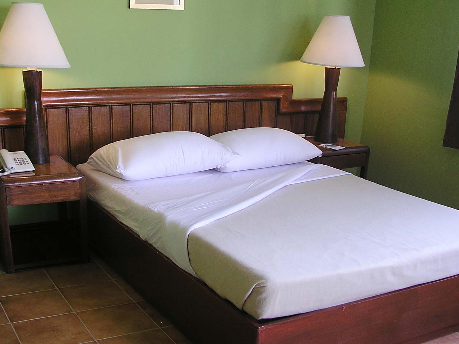 Almont City Hotel Butuan City Buitenkant foto