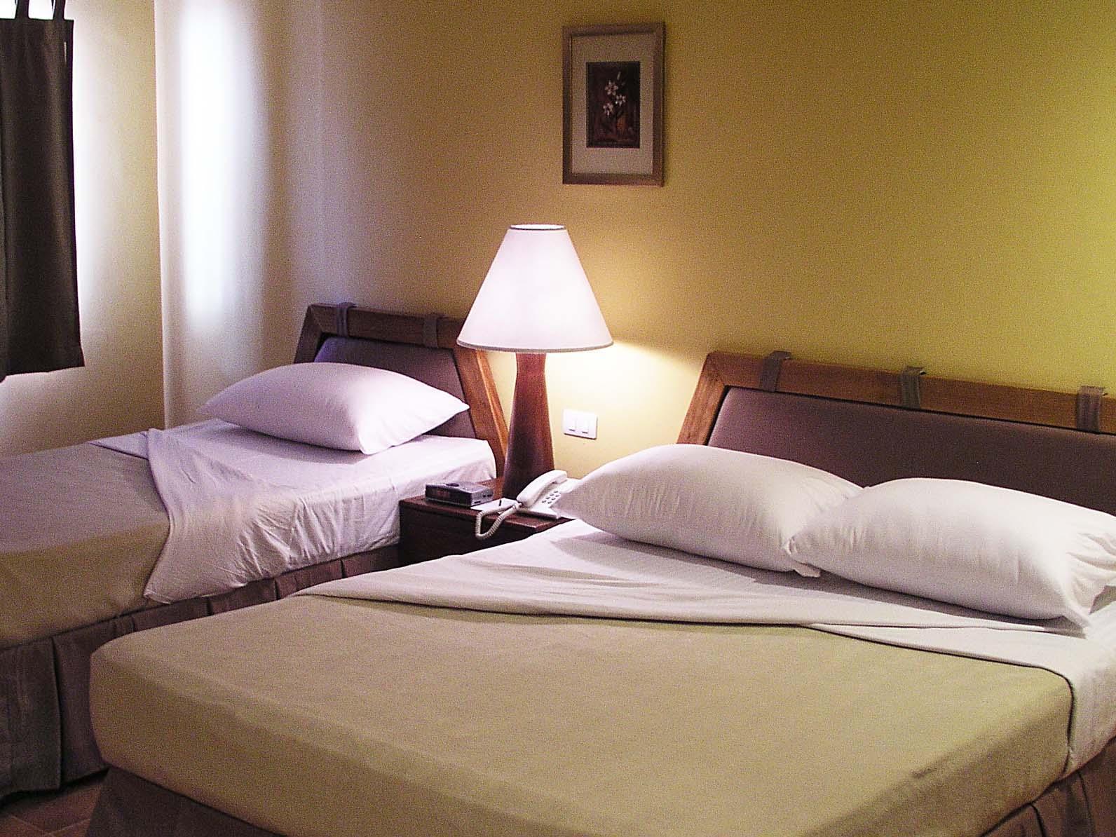 Almont City Hotel Butuan City Buitenkant foto