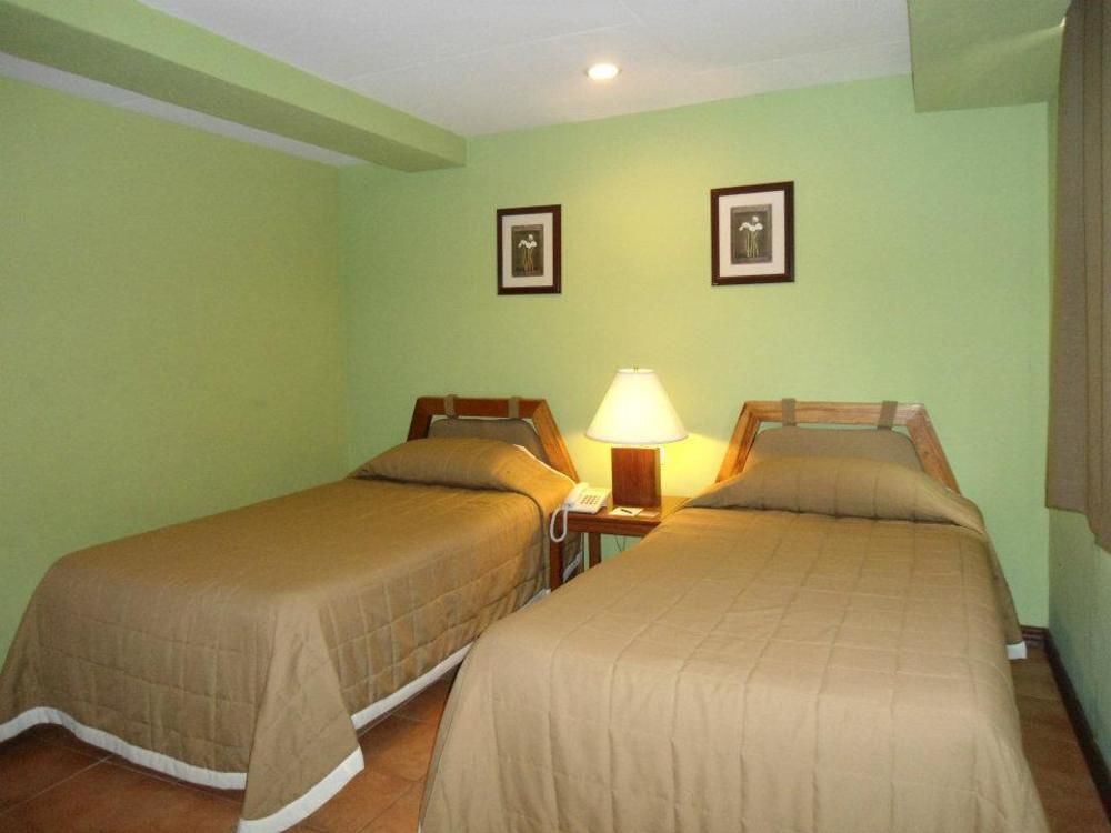 Almont City Hotel Butuan City Buitenkant foto