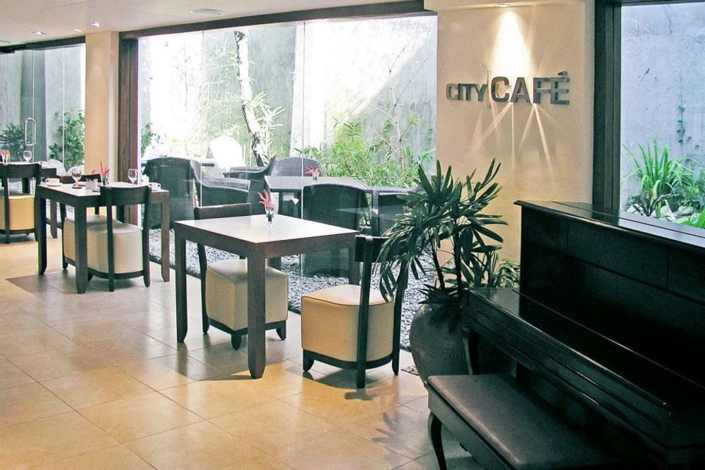 Almont City Hotel Butuan City Buitenkant foto