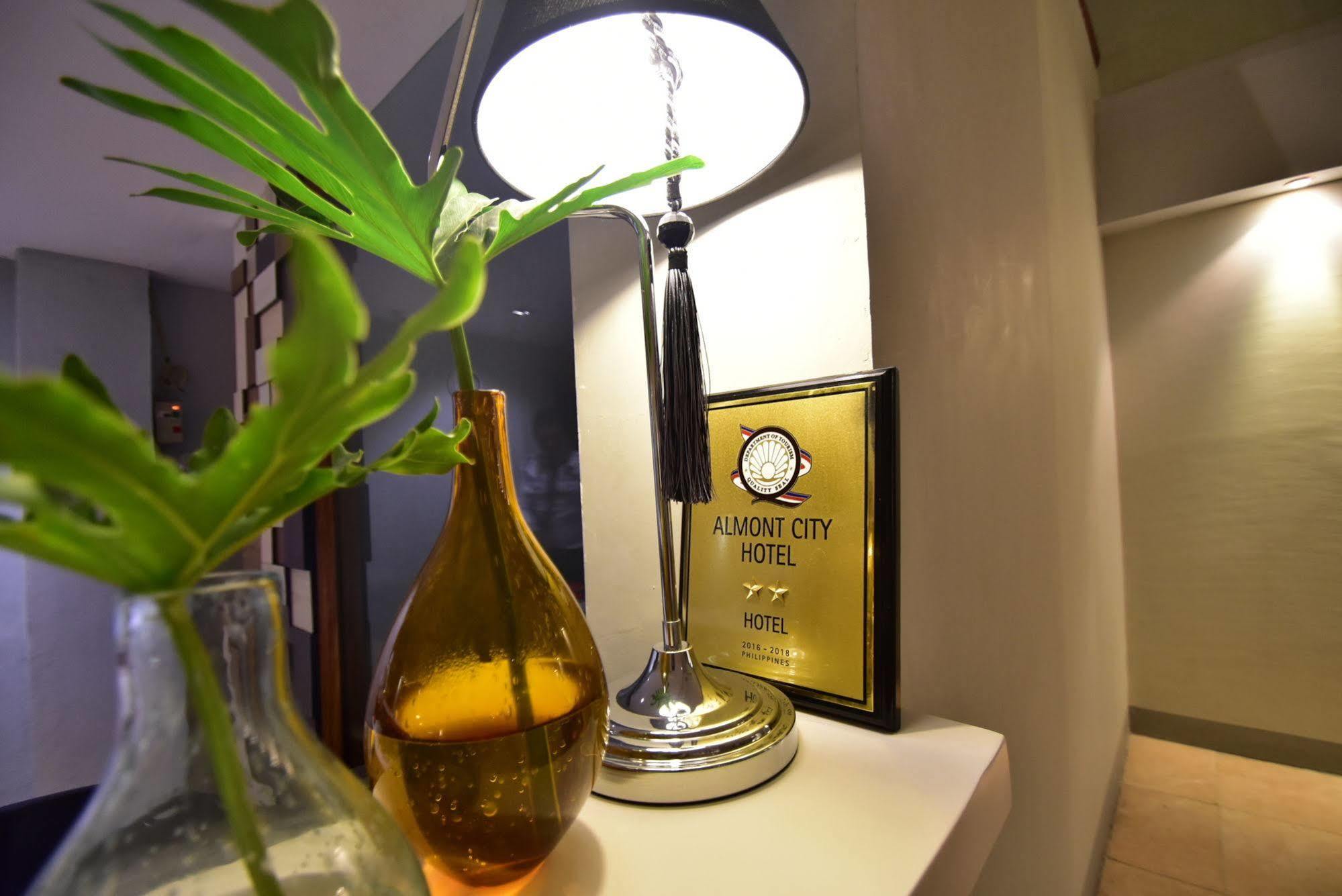 Almont City Hotel Butuan City Buitenkant foto